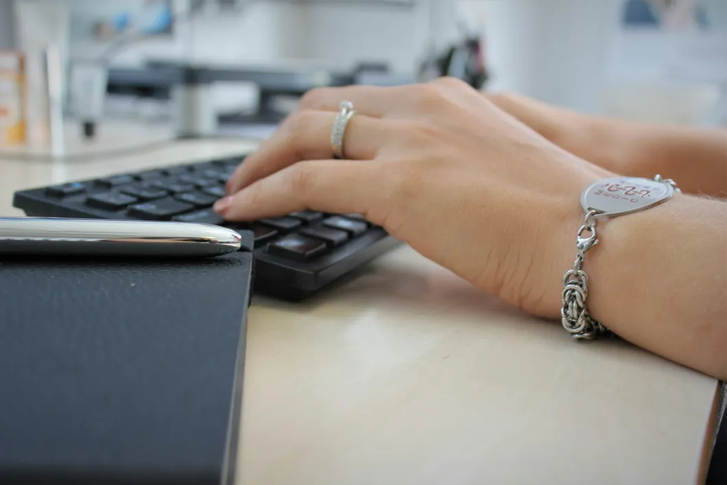The Top 5 Front-of-House Challenges in Large Corporations